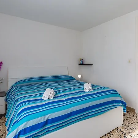Chiaiolella Lejlighed Procida